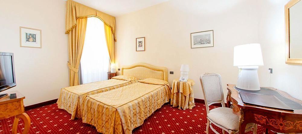Grande Albergo Internazionale Brindisi Dış mekan fotoğraf