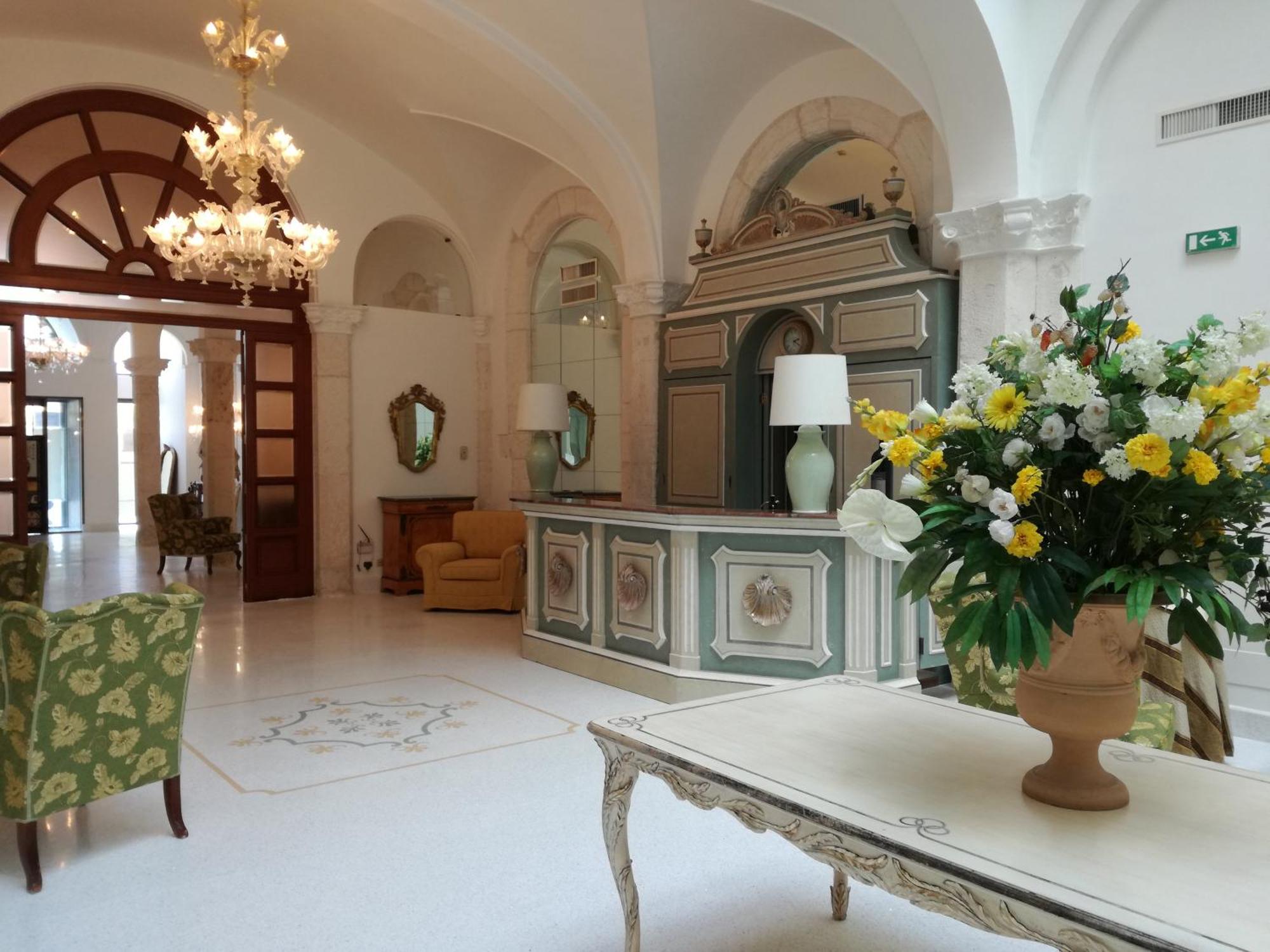 Grande Albergo Internazionale Brindisi Dış mekan fotoğraf