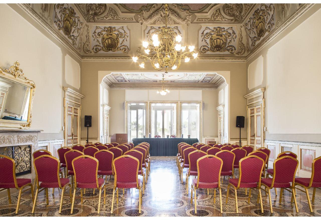 Grande Albergo Internazionale Brindisi Dış mekan fotoğraf