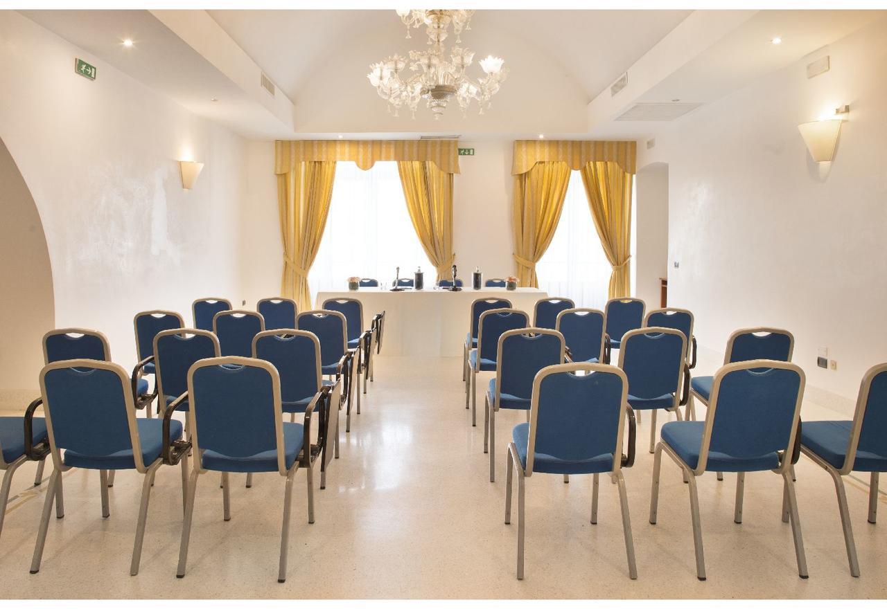 Grande Albergo Internazionale Brindisi Dış mekan fotoğraf